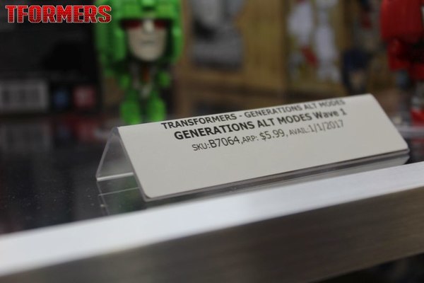 SDCC 2016   Generations Platinum Series And Titans Return Preview Night Display 082 (82 of 157)